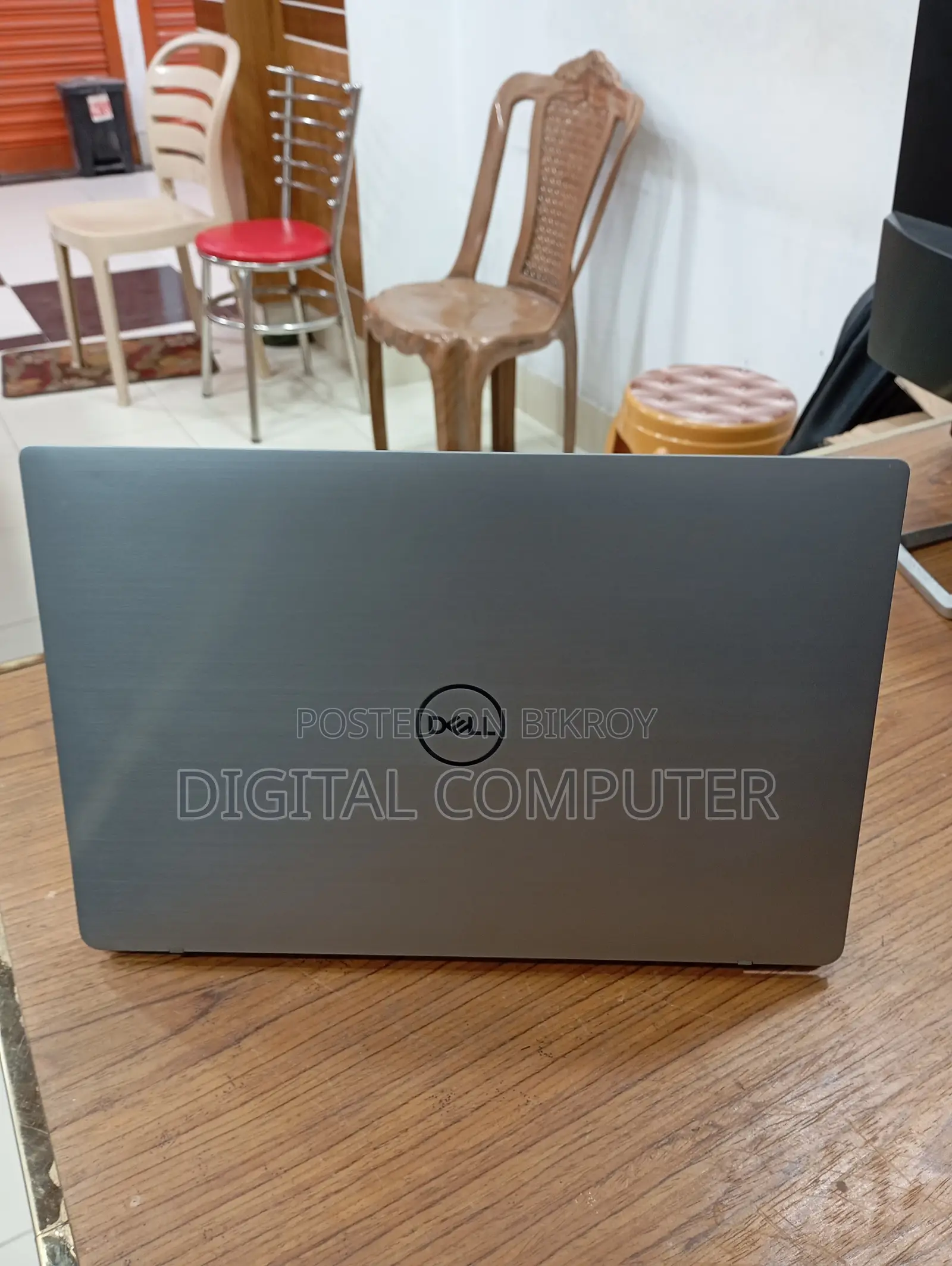 Laptop Dell Latitude 7400 2-in-1 8GB Intel Core i5 SSD 256GB