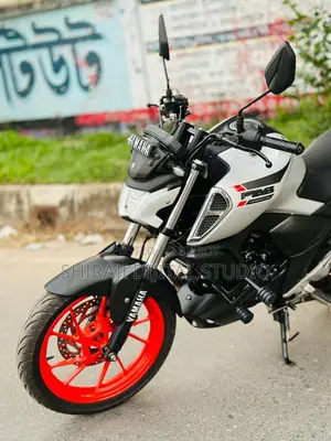 Yamaha FZS V4 2025 Gray