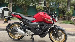 Yamaha FZ ২০২২ লাল