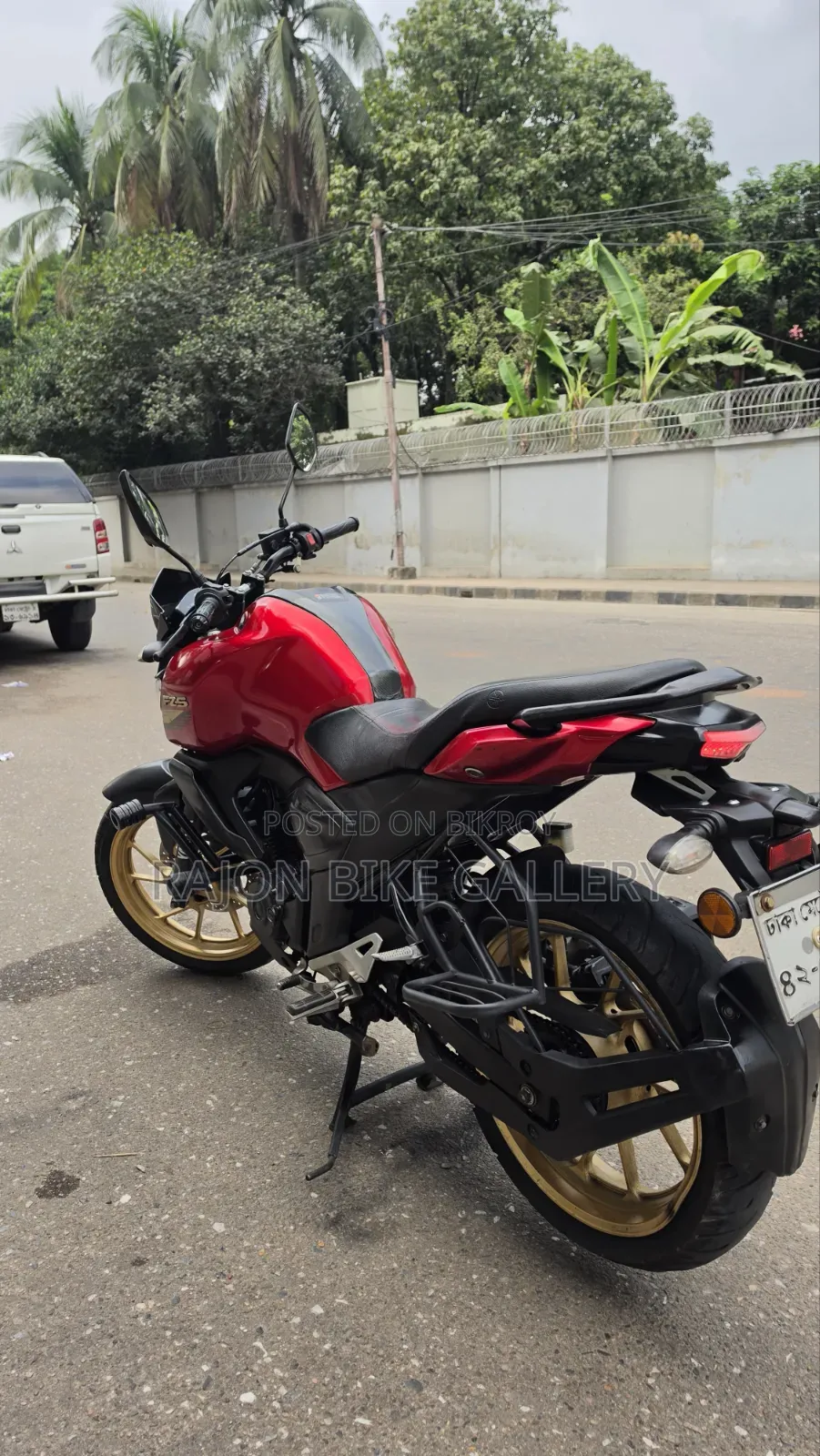 Yamaha FZ ২০২২ লাল