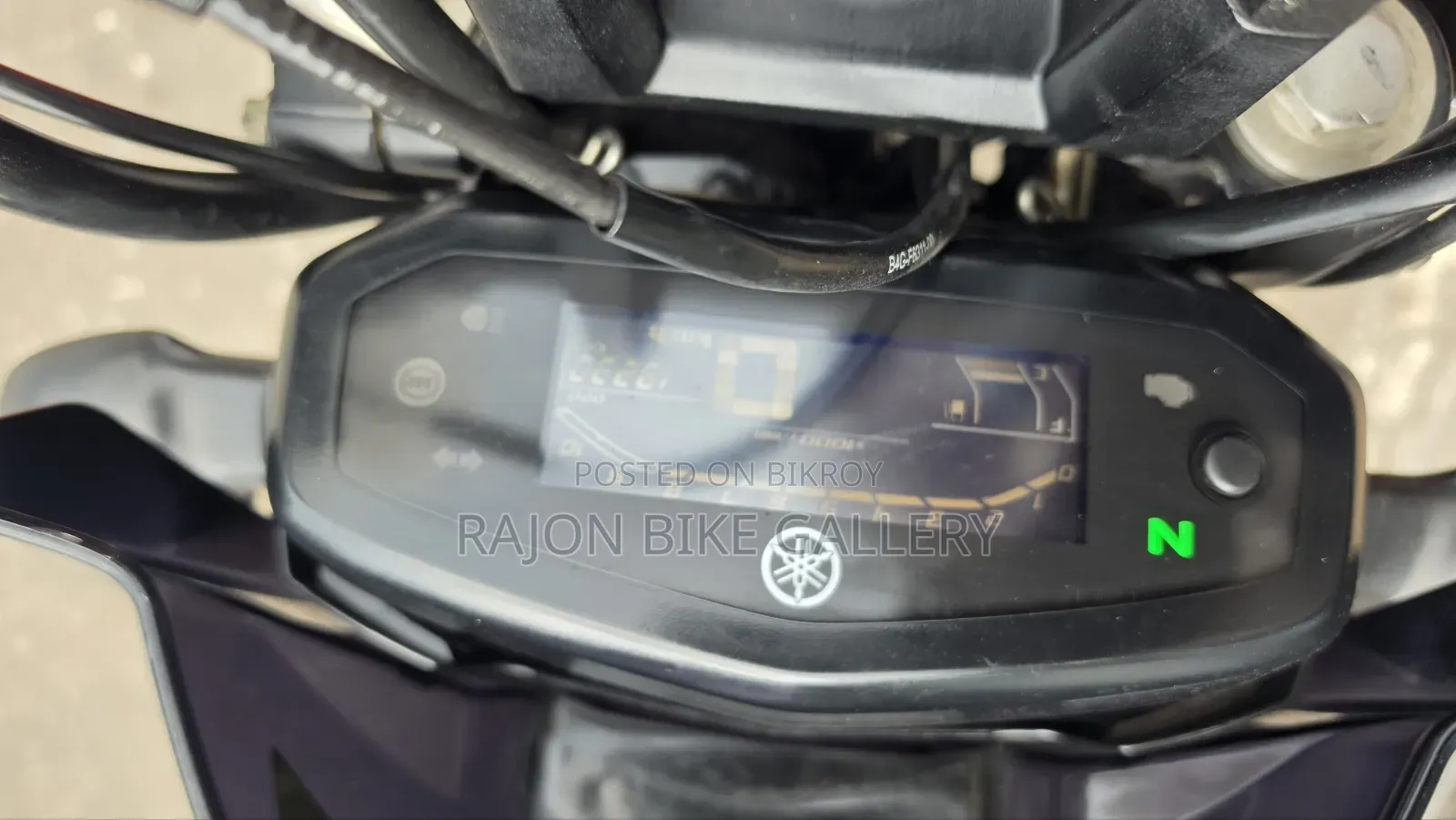 Yamaha FZ ২০২২ লাল