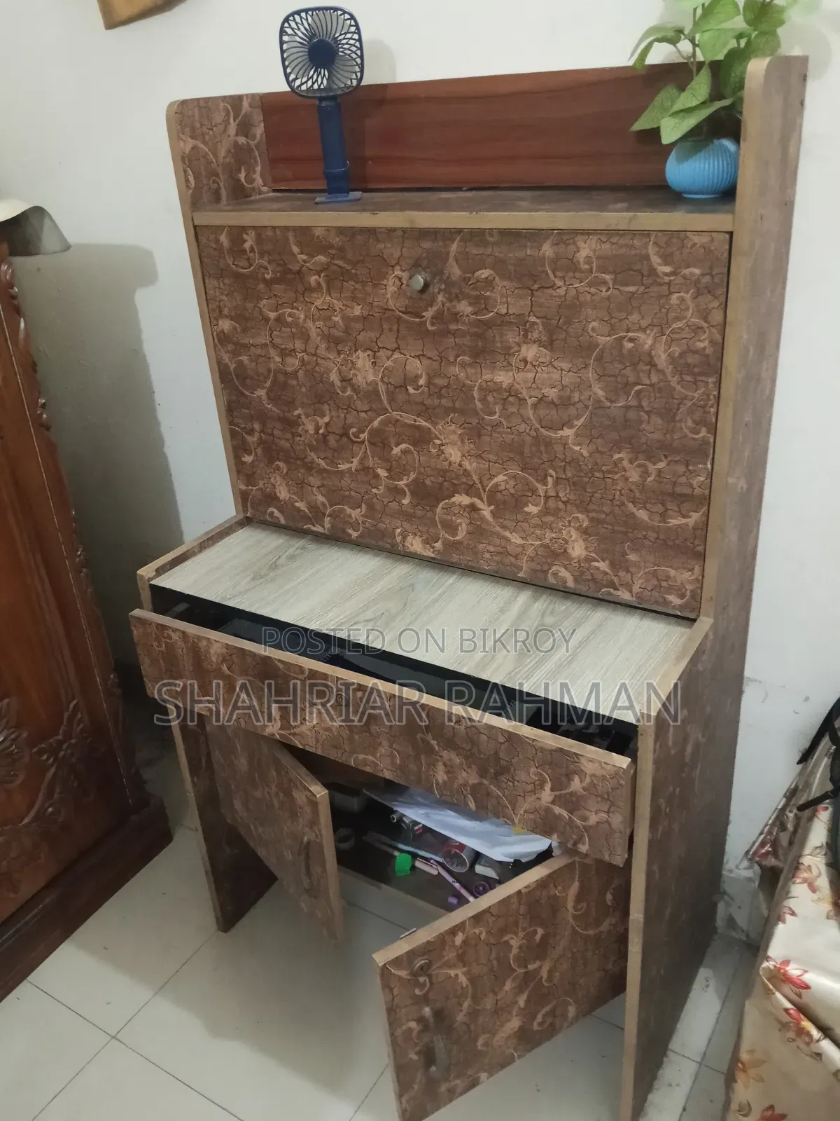 Foldable Study Table