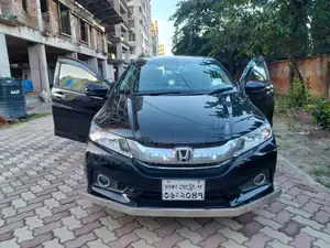 Honda Grace 2016 Black