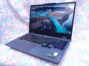 Laptop Lenovo 3GB Intel SSD 256GB