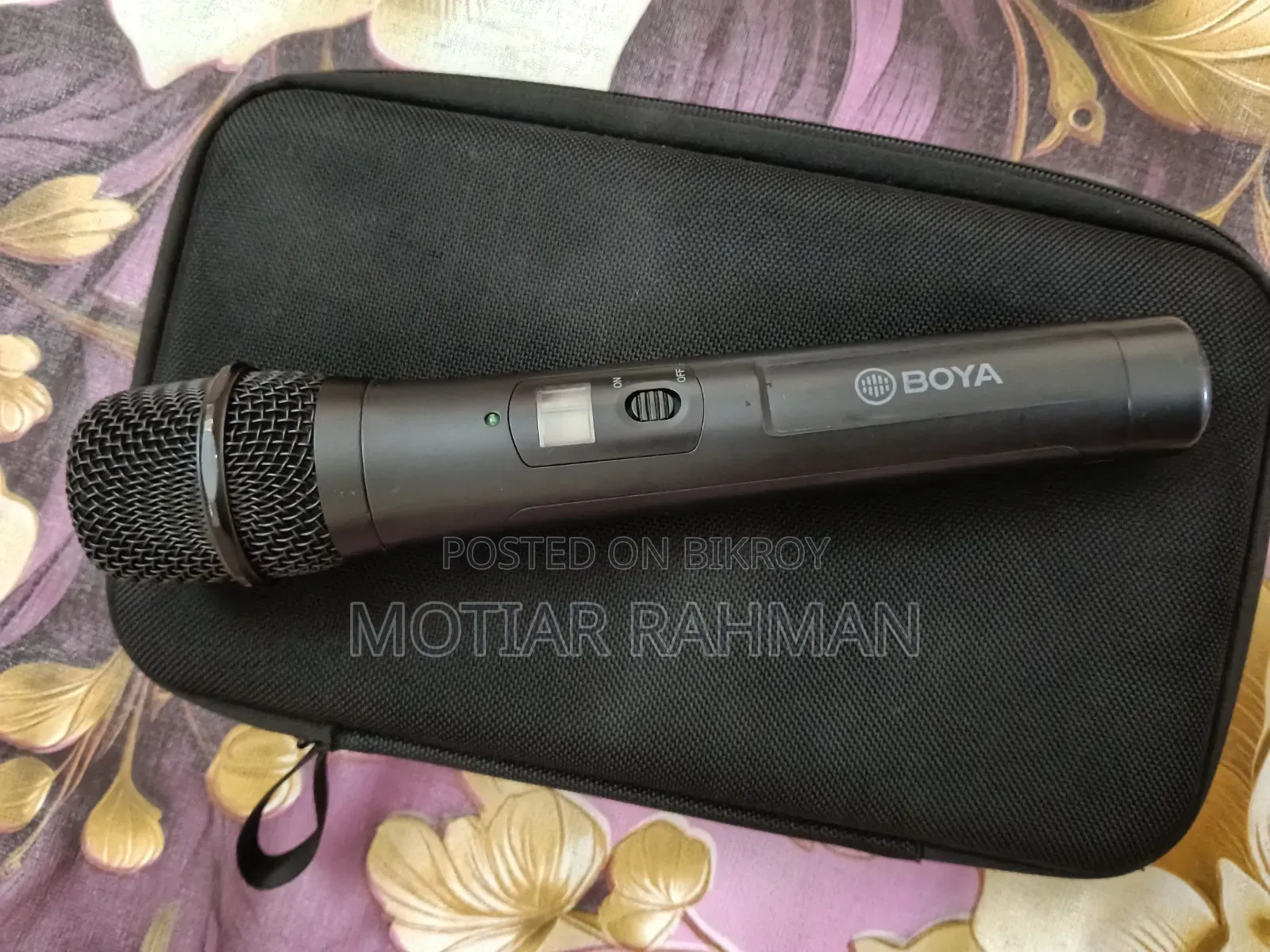 Boya BY-WM8 Pro-K3 Microphone for urgent sale.