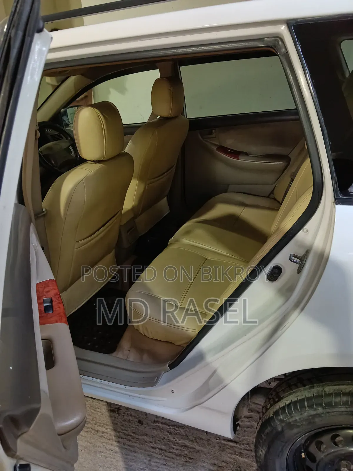 টয়োটা করোল্লা ফিল্ডার ২০০৫ অফ হোয়াইট