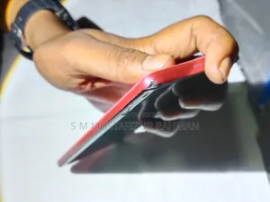 মোটোলোরা মোটো জি৮৫ ১২৮ জিবি লাল