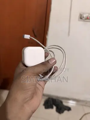 অ্যাপল অরিজিনাল চার্জার ২০ওয়াট