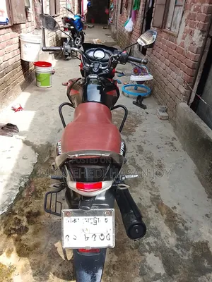 টিভিএস স্ট্রাইকার ১২৫ ২০১৮ কালো