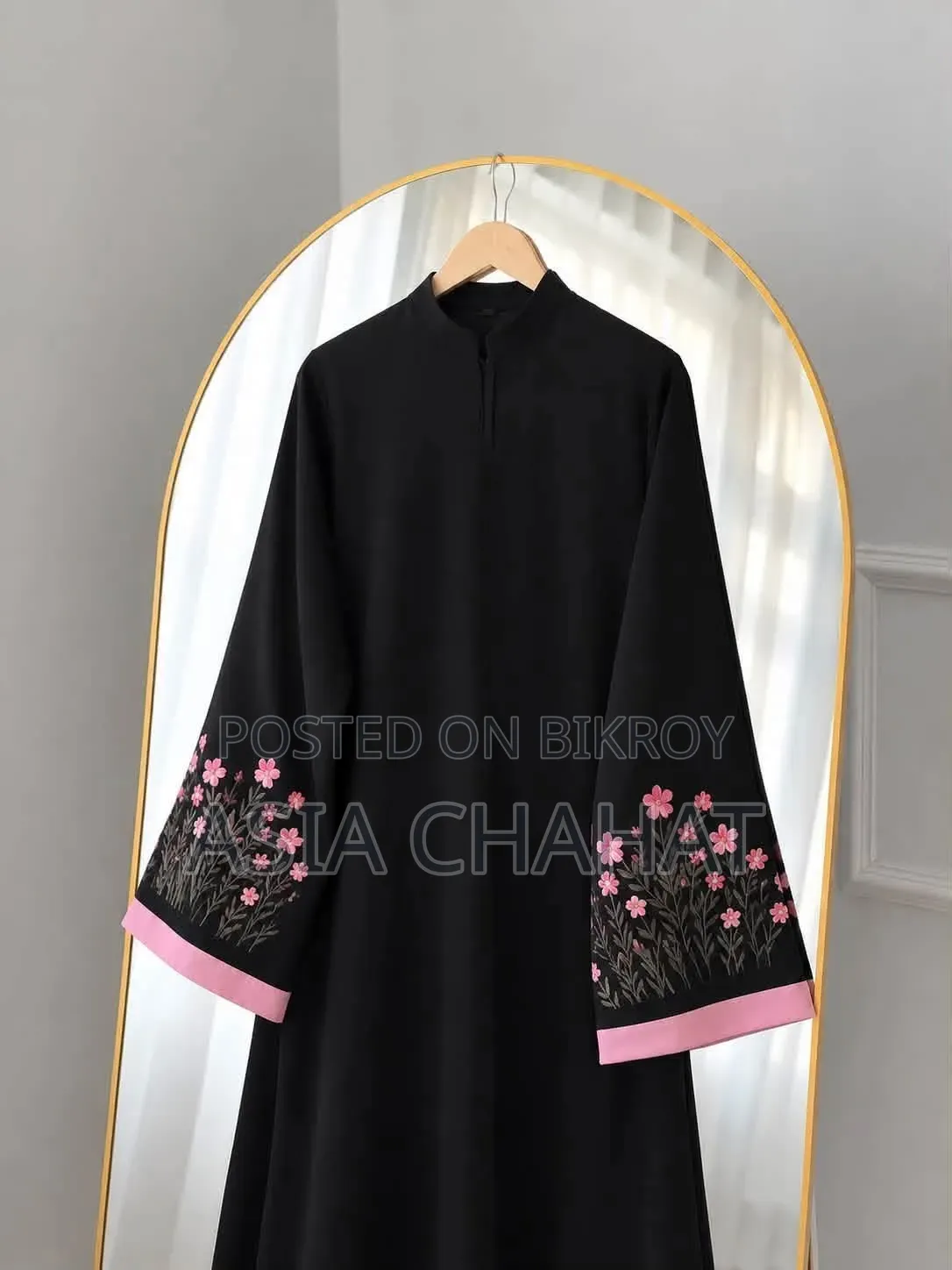 Floral Embroidery   Borkha 
♦