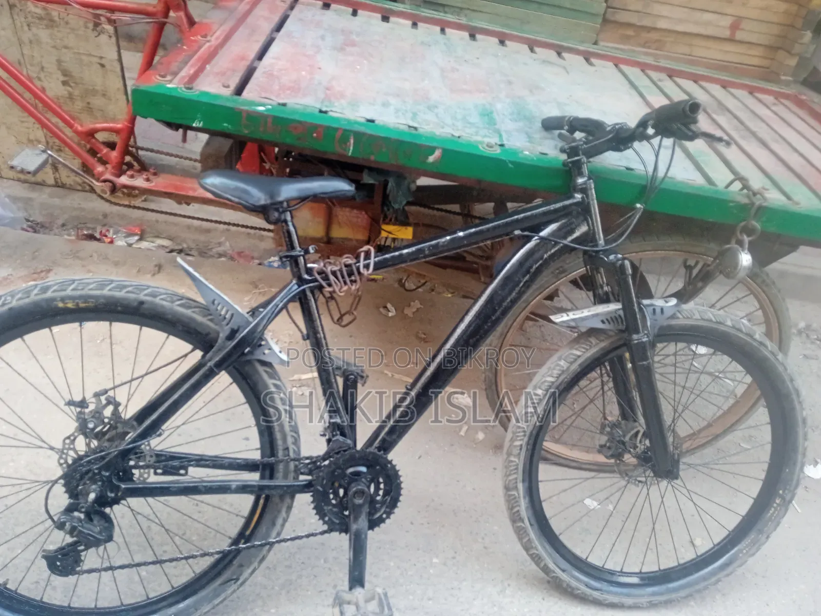 আমার টাকা প্রয়োজন তাই বিক্রি করছি