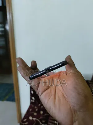 আইকিউওও ১২৮ জিবি ব্লু