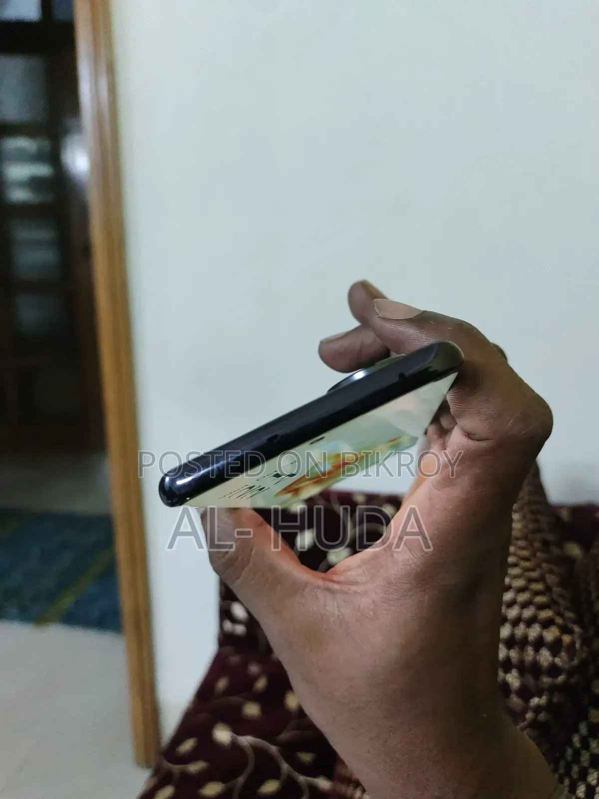 আইকিউওও ১২৮ জিবি ব্লু