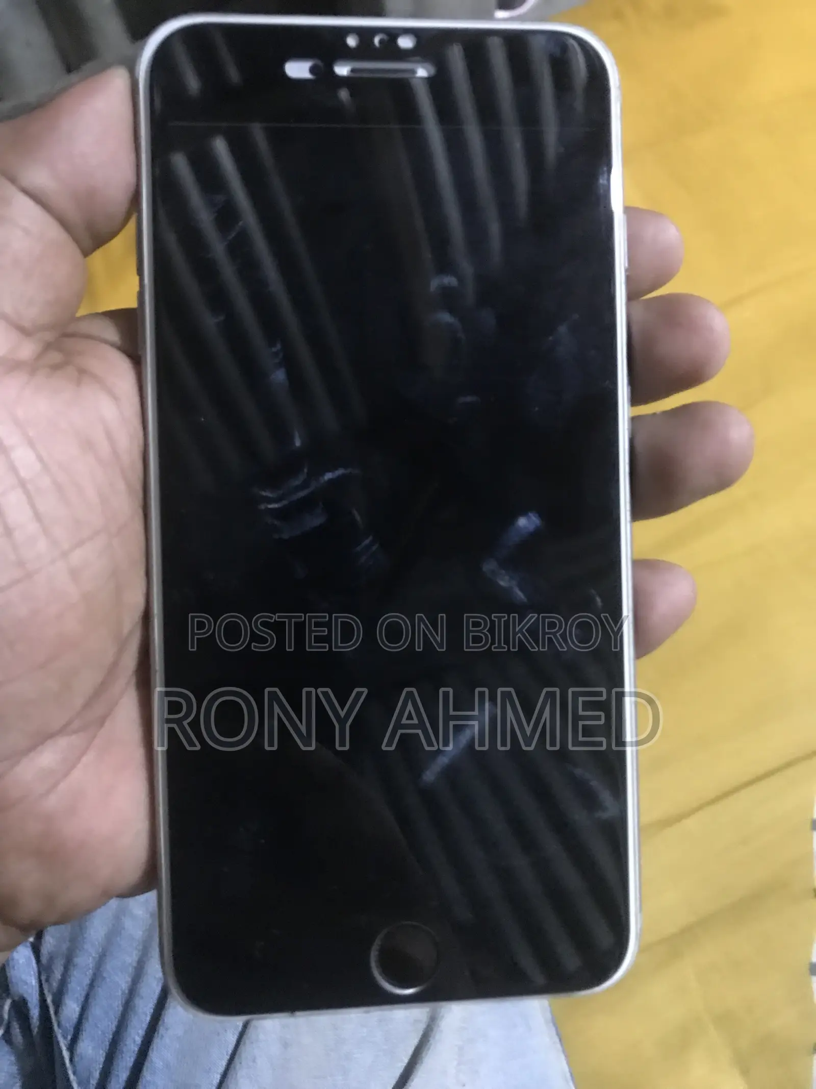অ্যাপল আইফোন ৬এস প্লাস ৬৪ জিবি গোল্ড