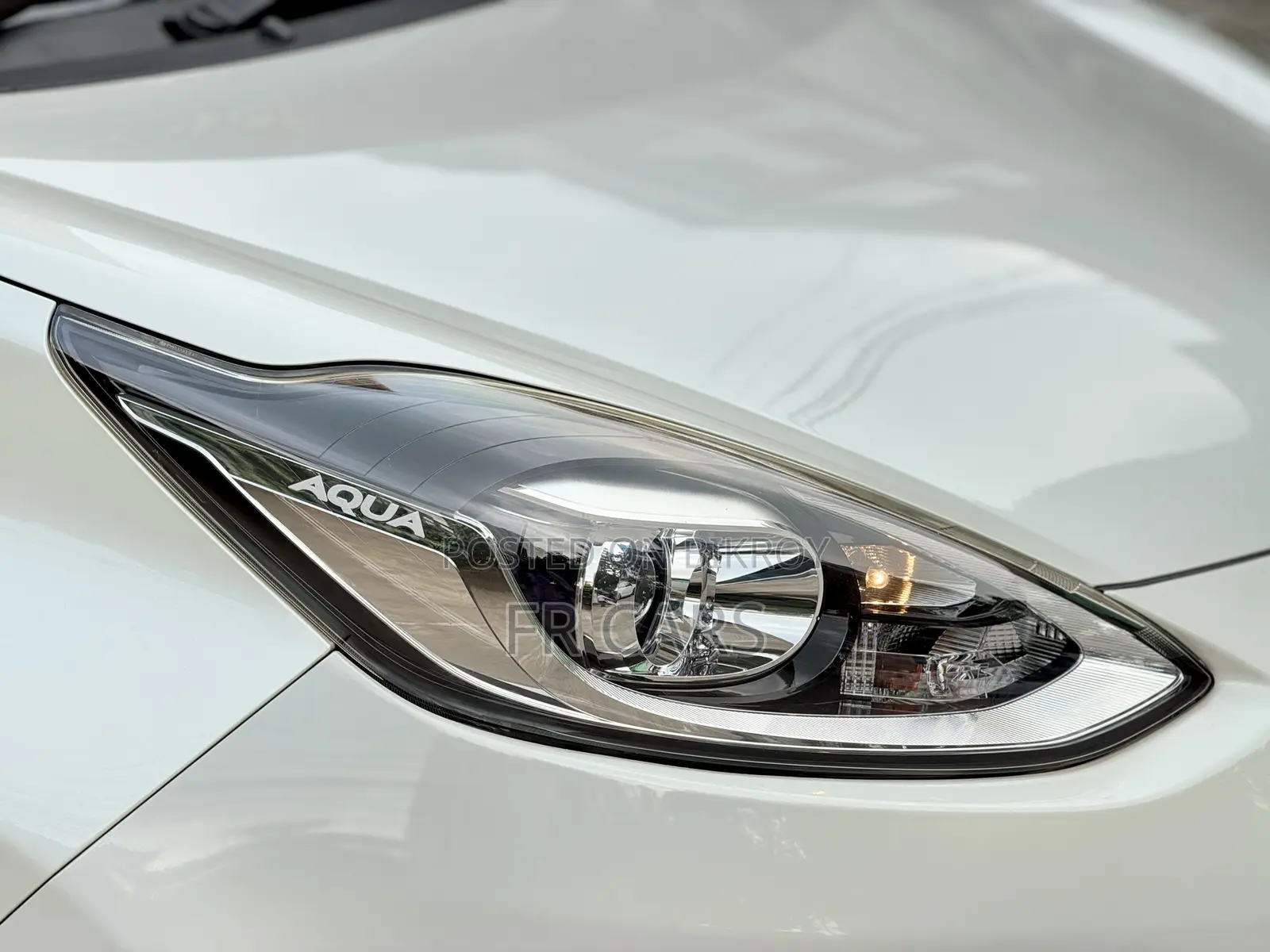 Toyota Aqua 2020 Pearl