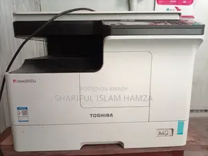 তোশিবা ২৫২৩এ