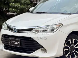 Toyota Axio 1.5 Hybrid 2-Wheel Drive 2017 White
