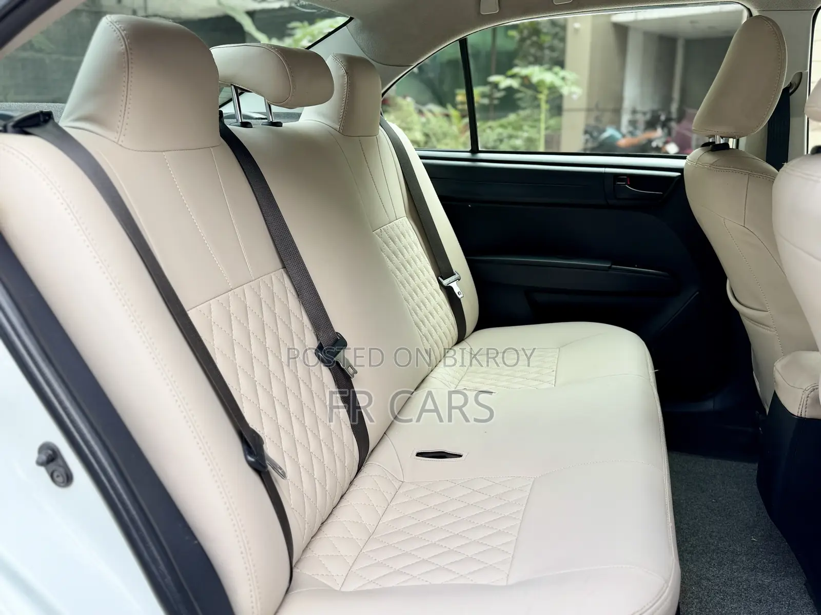 Toyota Axio 1.5 Hybrid 2-Wheel Drive 2017 White
