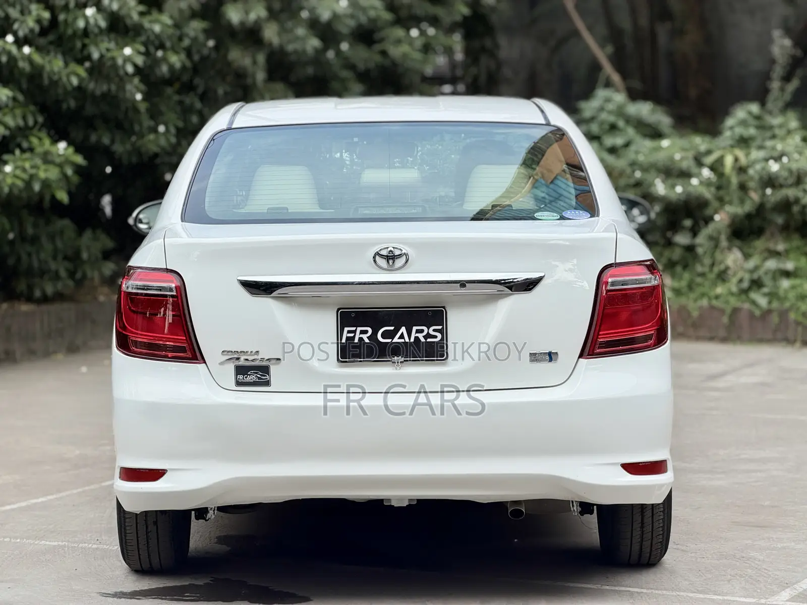 Toyota Axio 1.5 Hybrid 2-Wheel Drive 2017 White