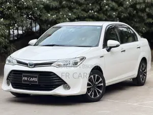 Toyota Axio 1.5 Hybrid 2-Wheel Drive 2017 White