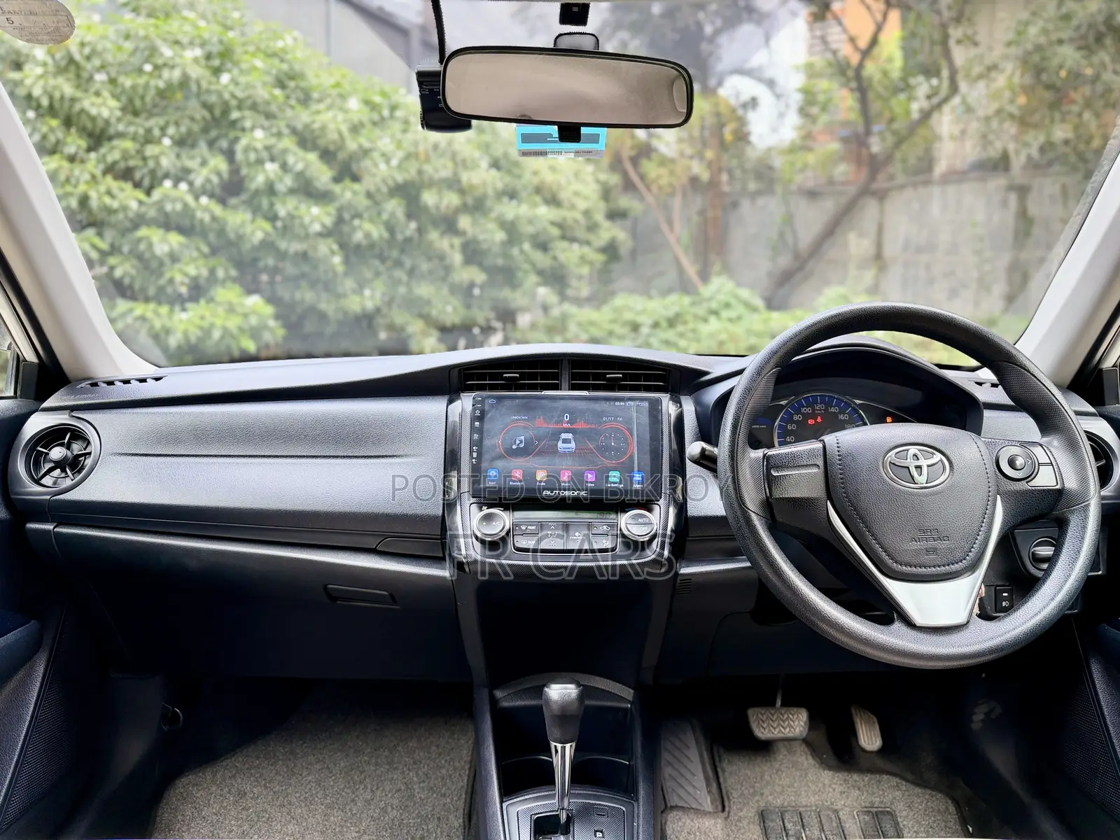 Toyota Axio 1.5 Hybrid 2-Wheel Drive 2017 White