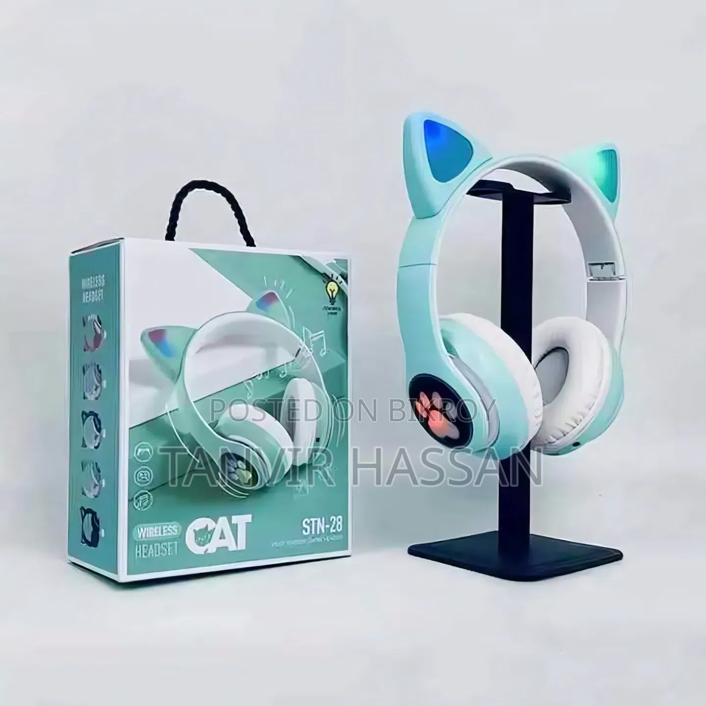 Cat Ear Design With RGB Flash Lighting Headphone