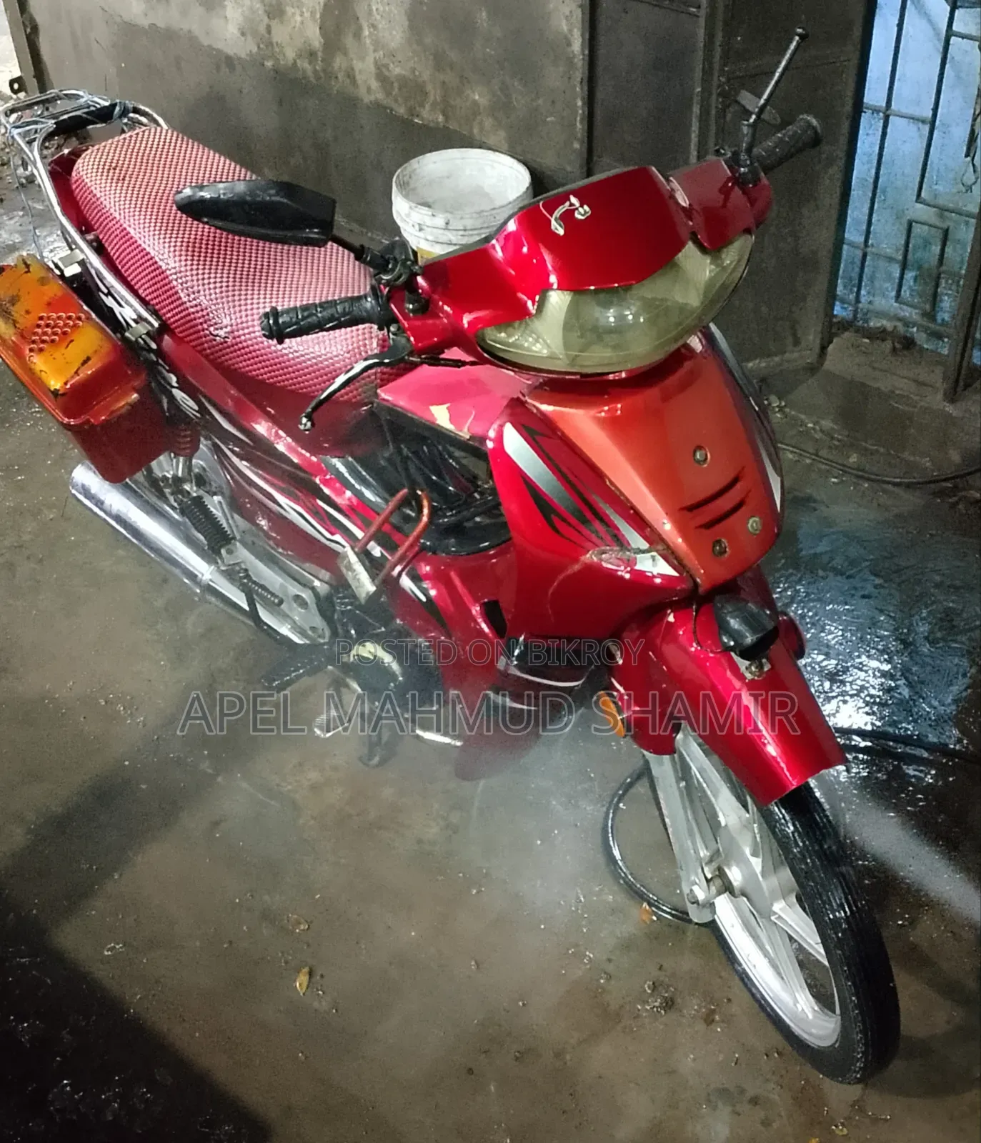 Runner Kite + 110 2015 Red