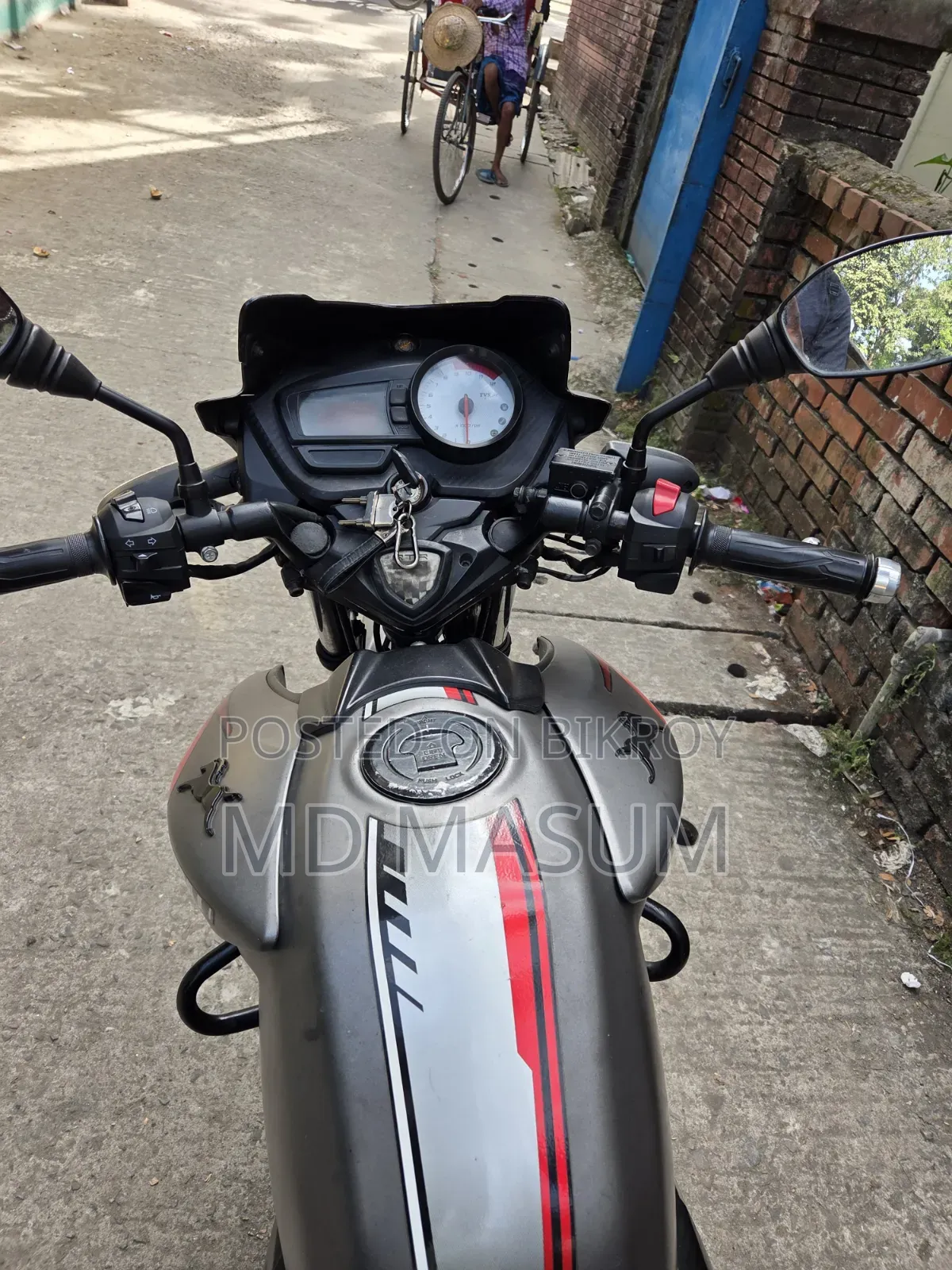 টিভিএস আপাচে আরটিআর ১৬০ ২ভি ২০১৯ গ্রে