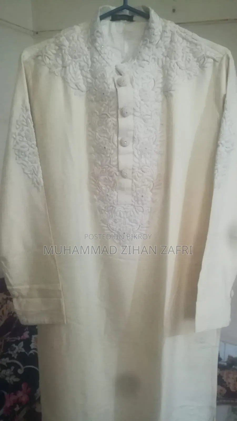 Men's Ivory Embroidered Punjabi