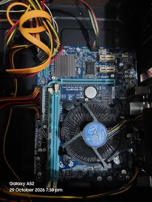 Desktop Computer Gigabyte 4GB Intel Celeron HDD 320GB