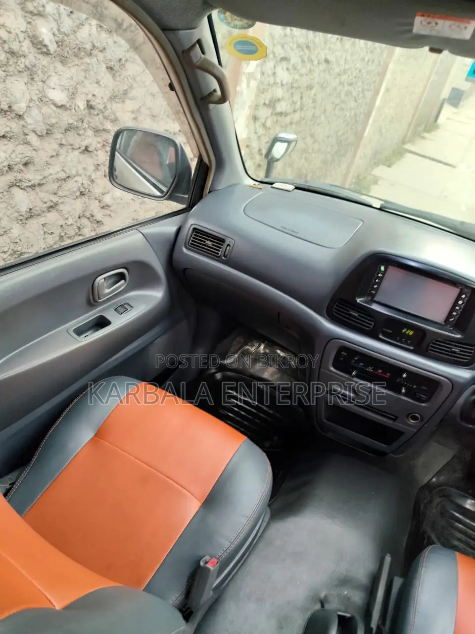 Toyota Noah 2.0 Front-Wheel Drive (8 Seater) 2006 White