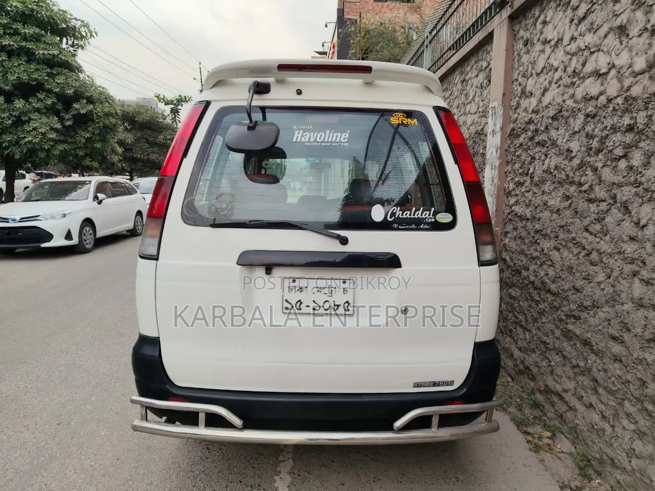 Toyota Noah 2.0 Front-Wheel Drive (8 Seater) 2006 White