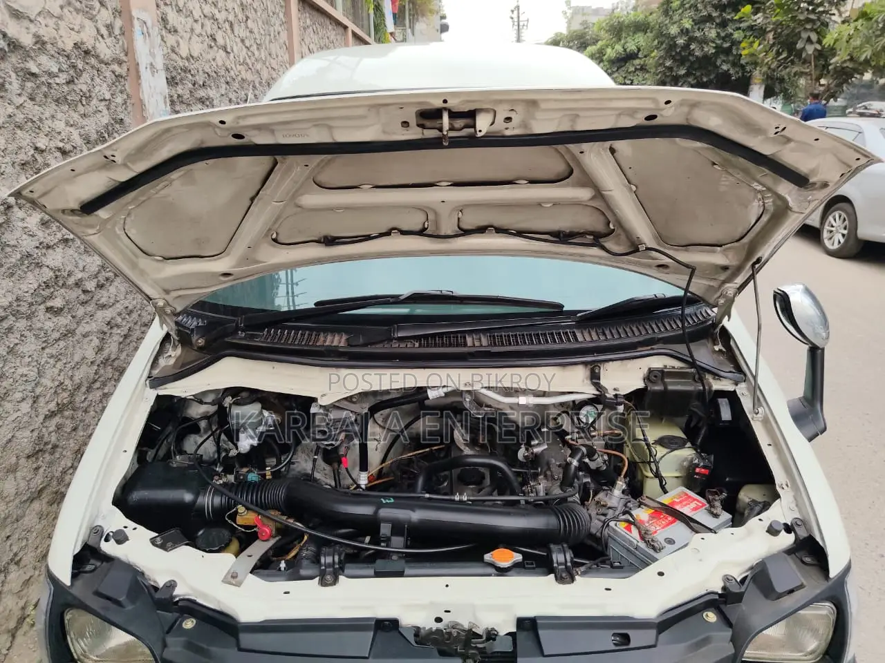 Toyota Noah 2.0 Front-Wheel Drive (8 Seater) 2006 White