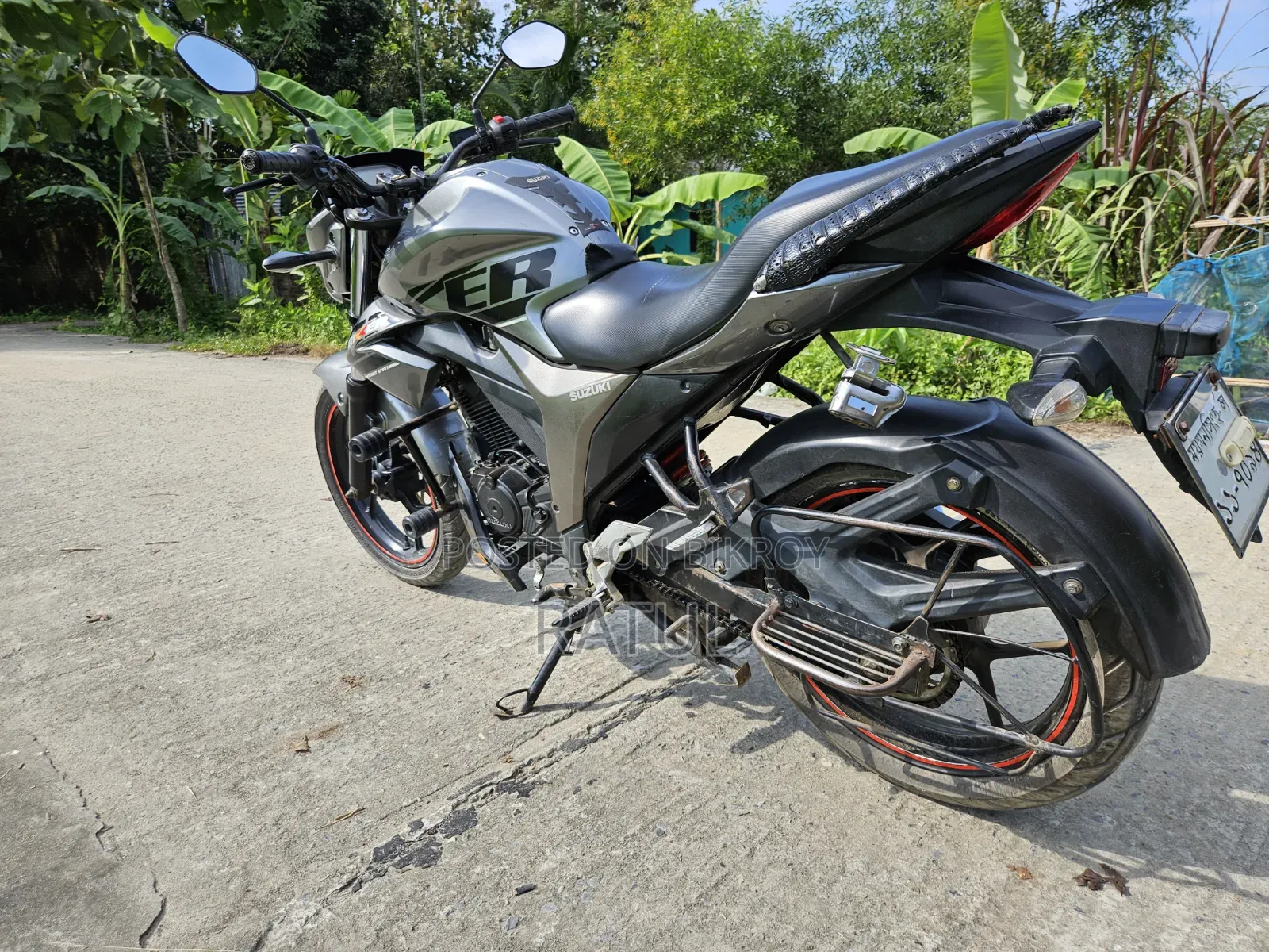 Suzuki Gixxer 2017 Silver