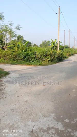 South Facing: 5 Katha Sector 11