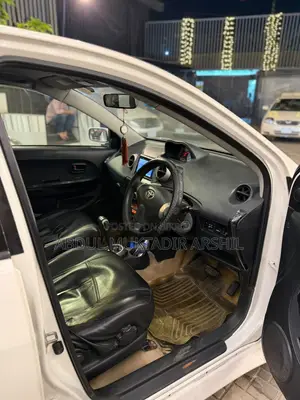 Toyota IST 2004 Pearl
