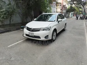 টয়োটা অ্যাক্সিও ১.৫ জি টুডব্লিউডি ২০১৪ হোয়াইট