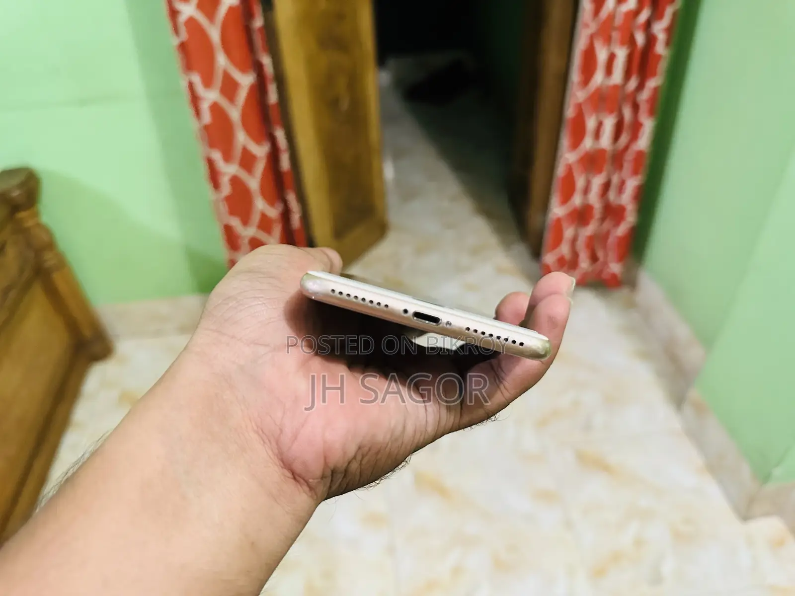 Apple iPhone 8 Plus 64 GB Gold