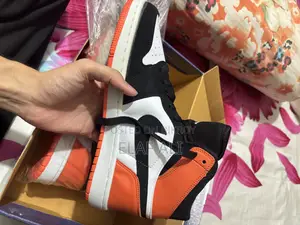 Nike Sneaker