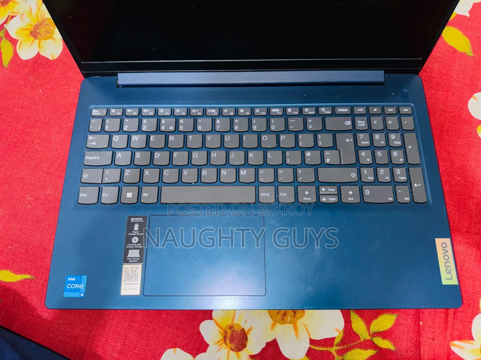 Laptop Lenovo Ideapad 3 8GB Intel Core i5 Solid-State Hybrid Drive 512GB