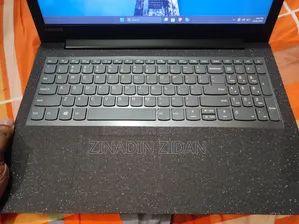 Laptop Lenovo IdeaPad 330 4GB Intel Core i5 HDD+SSD 1T