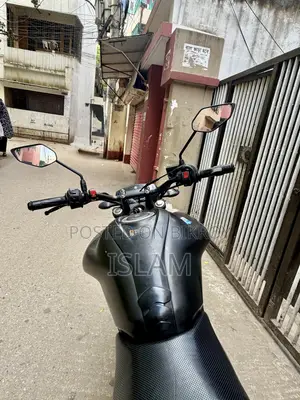 ইয়ামাহা এফজেড ২০২২ কালো