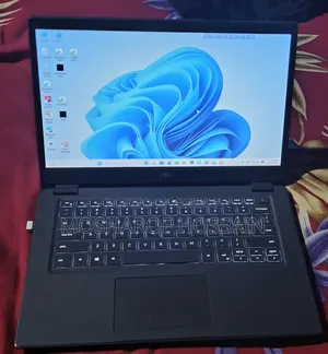 Laptop Dell Inspiron 15 8GB Intel Core 5 HDD+SSD 256GB