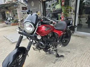 বাজাজ এভেঞ্জার ১৫০ স্ট্রিট ২০২৩ রেড