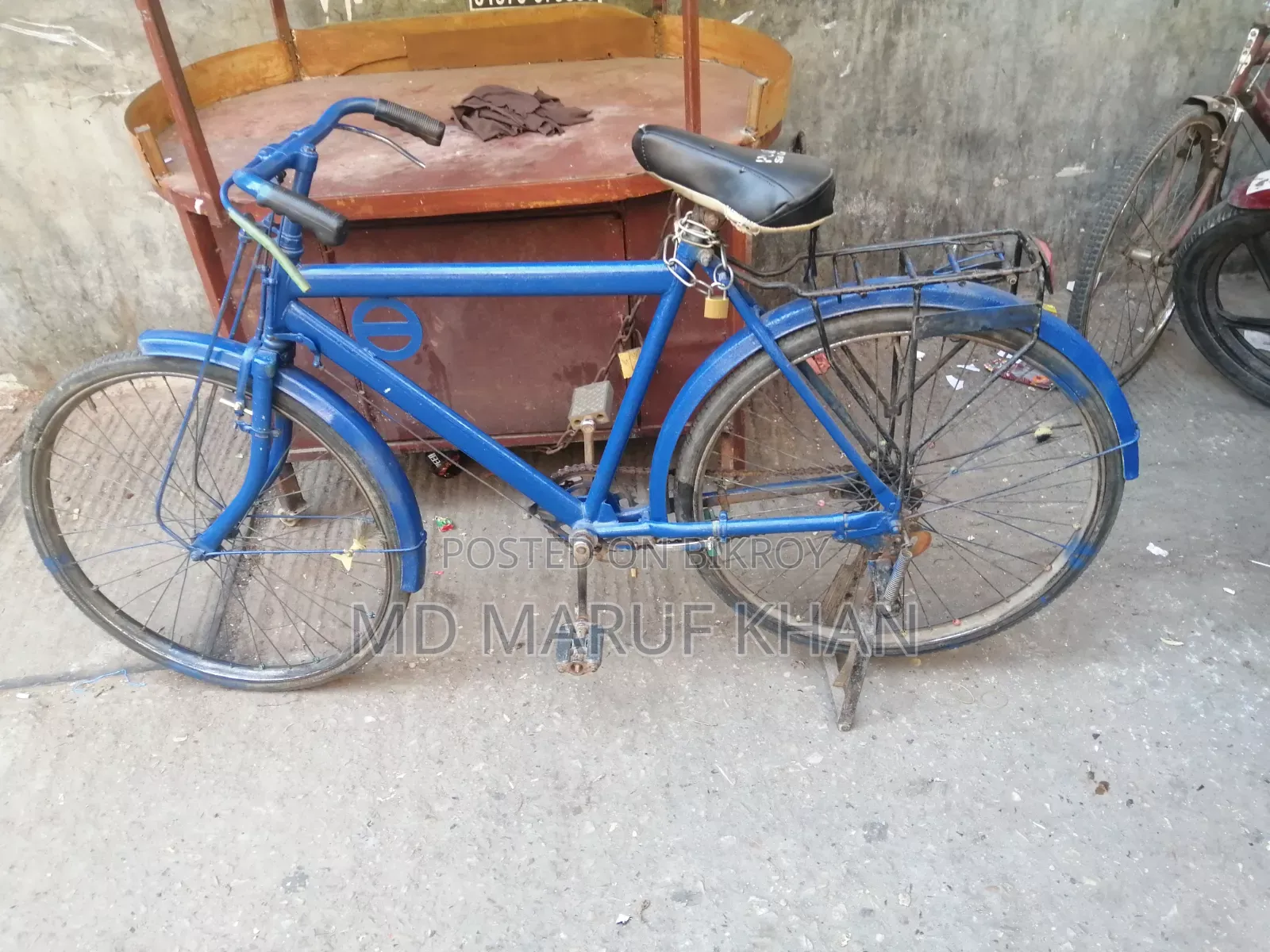হেভি স্টিলের রোডস্টার সাইকেল