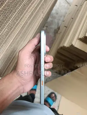 New Infinix Hot 70 128 GB White