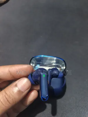 আরকে ইয়ার বাডস