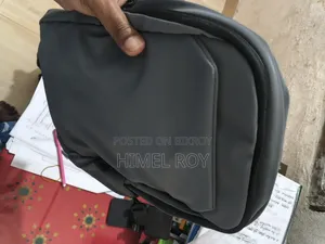 ভার্সেটাইল ক্রসবডি স্লিং ব্যাগ এশ কনভার্টিবল শোল্ডার অ্যান্ড ওয়েস্ট প্যাক