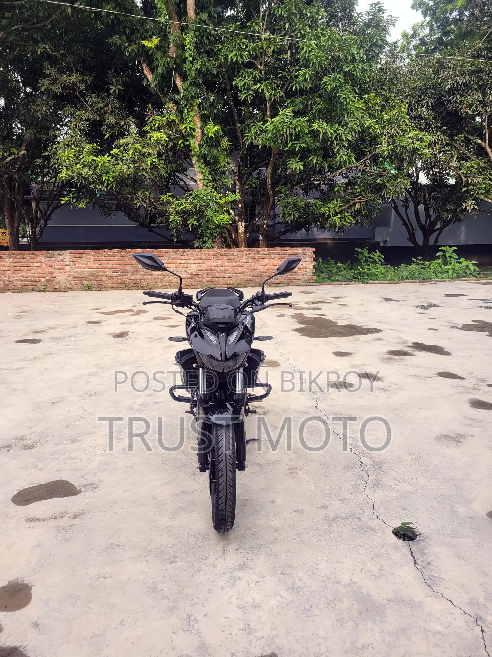 হিরো এক্সট্রিম ১২৫আর ২০২৫ ব্ল্যাক