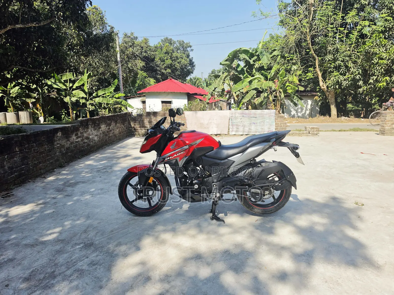 হোন্ডা এক্স-ব্লেড ১৬০ ২০২৪ রেড